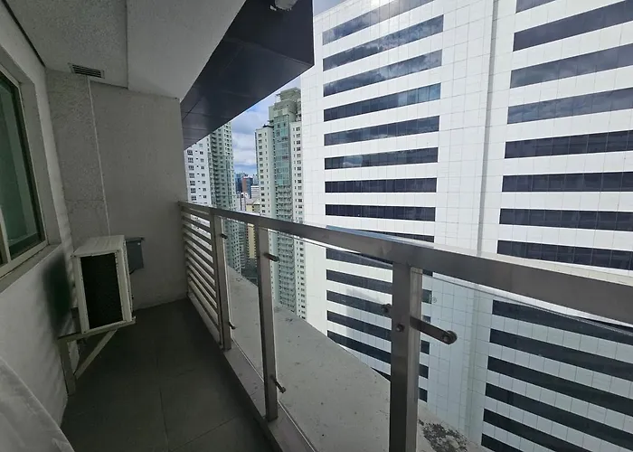 The Residences At Bcct By Ph Cozy Retreat With Hotel-style Comforts And Convenience, Location In Bgc *