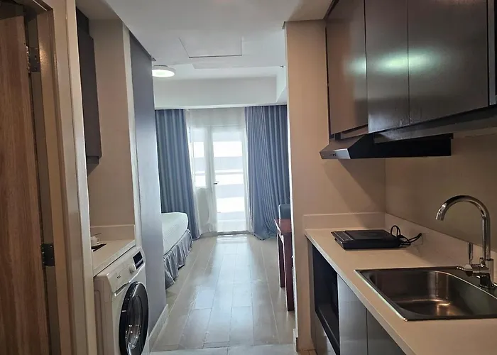 The Residences At Bcct By Ph Cozy Retreat With Hotel-style Comforts And Convenience, Location In Bgc